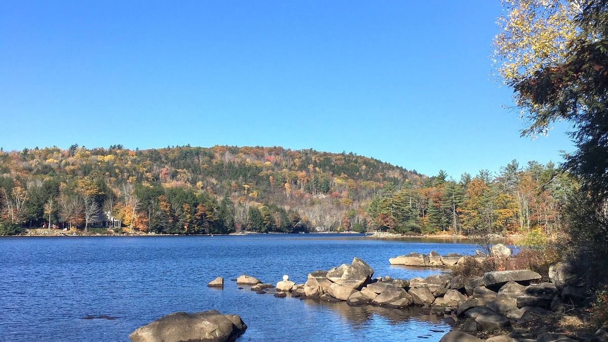 Lyme Center House | Beautiful and Quiet 3-bedroom Lake House