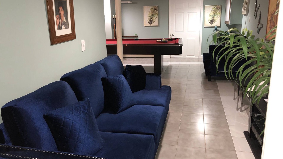 Bergenfield Apartment | Beautiful and spacious house in a quiet neighborhood