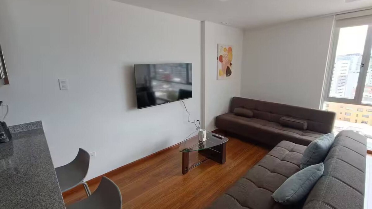 La Carolina Apartment | Beautiful and Spacious APT. 10th floor La Carolina