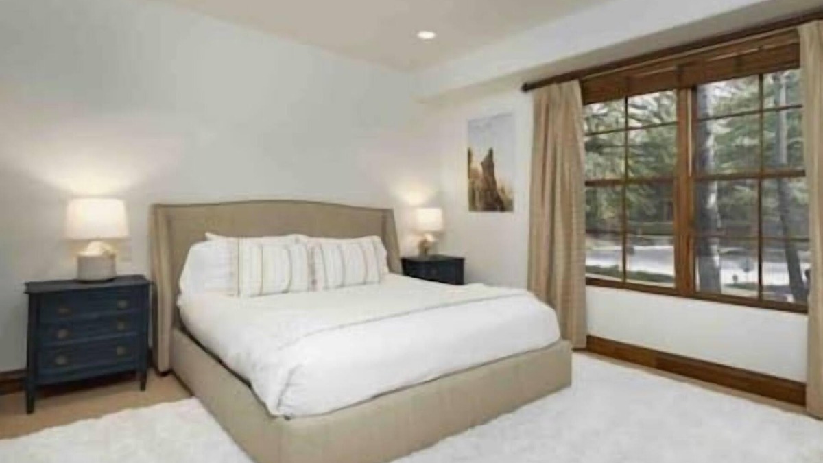 Aspen House | BEAUTIFUL AND SPACIOUS HOME-MOROON CREEK GOLF CLUB