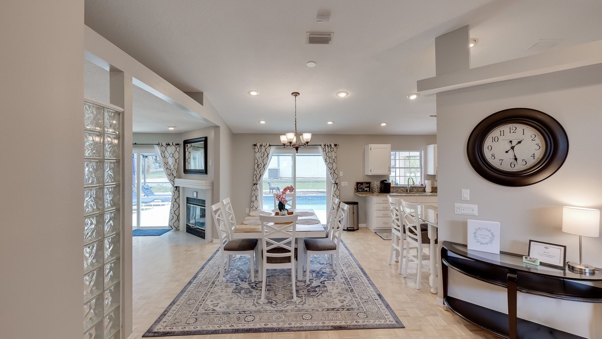 Hoffmann Hills House | Beautiful and spacious retreat house
