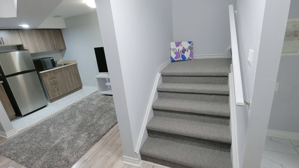 Brampton Apartment | Beautiful and unique apartment. Quick Access to Greater Toronto Area GTA.