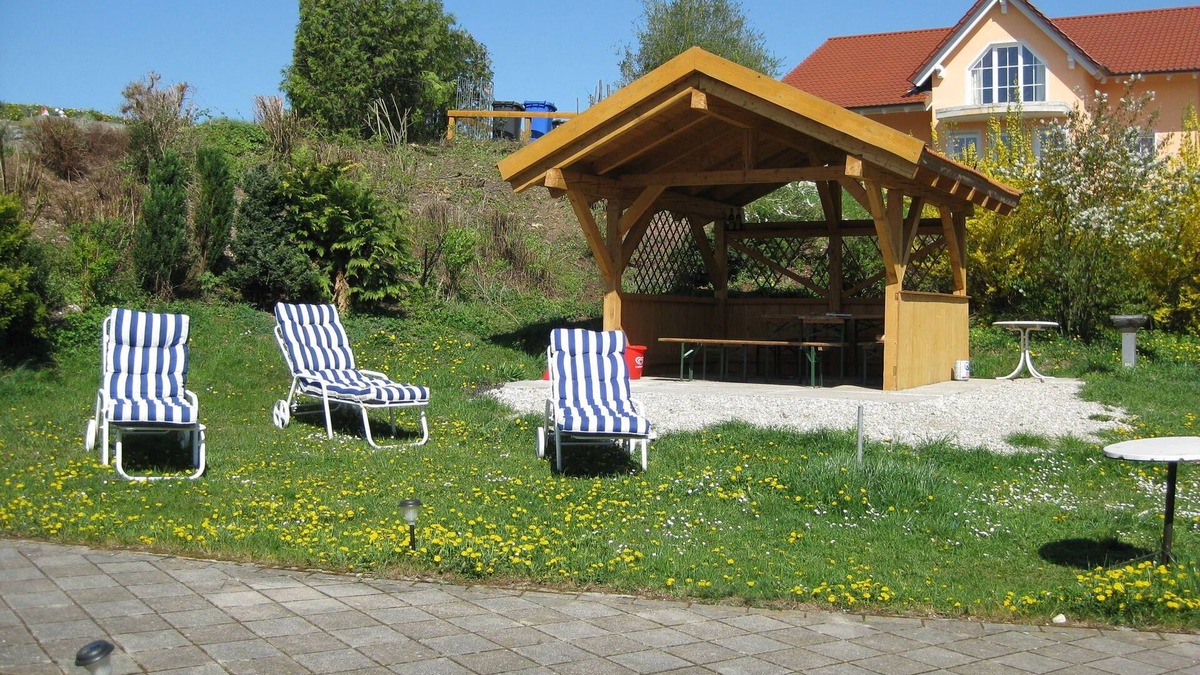 Rotthalmuenster Apartment | Beautiful apartment in Rotthalmünster with garden