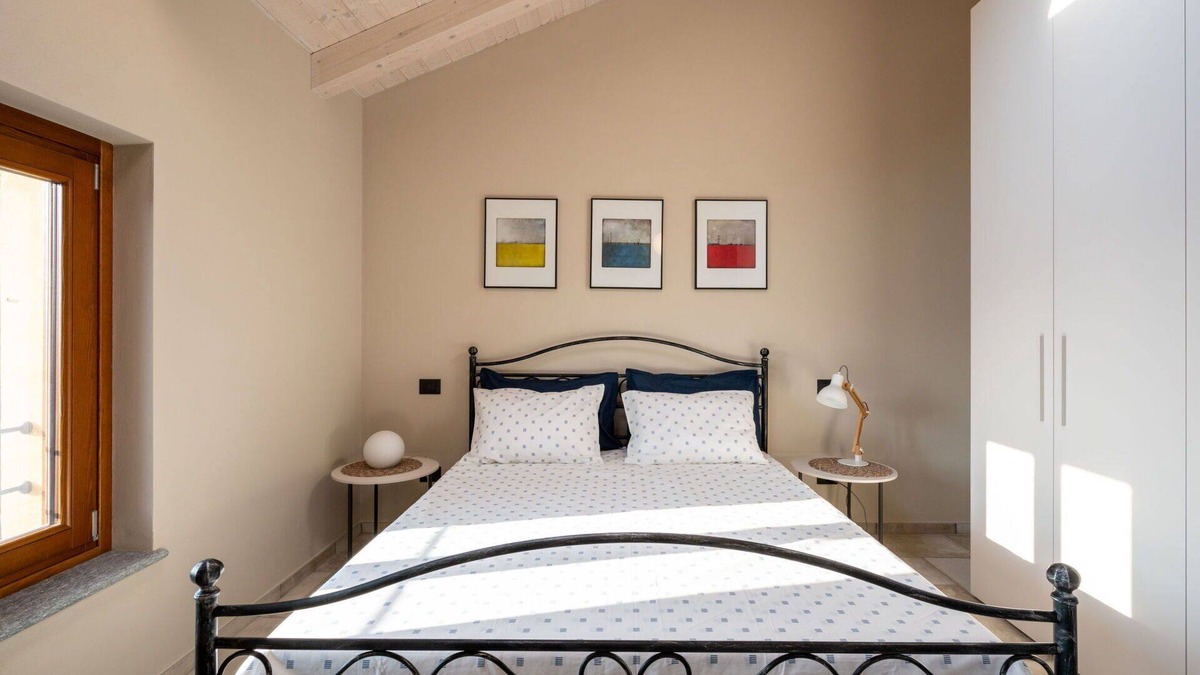 Rocca D'Arazzo Apartment | Beautiful apartment for 4 people with A/C, WIFI, TV, terrace and parking
