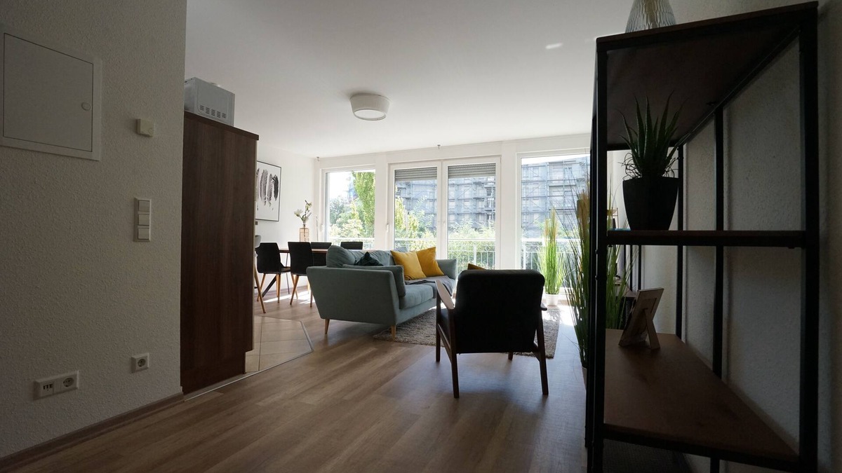 Zentrum-West Apartment | *beautiful Apart with huge terrace/2 rooms in the centre/ground floor WE08