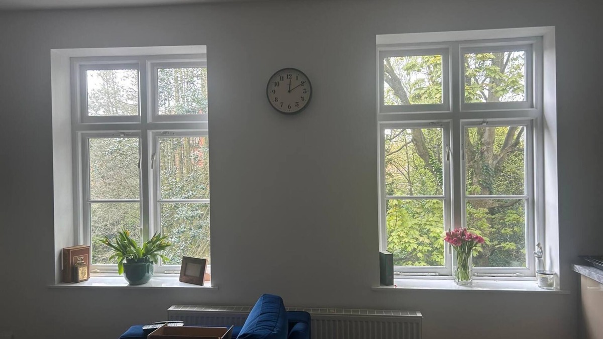 Cheadle Hulme Apartment | Beautiful apartment in the centre of Cheadle Hulme close to Station & Airport