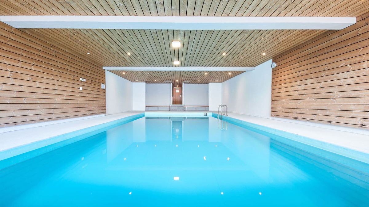 Granges Apartment | Beautiful apartment for 4 guests with WIFI, pool and balcony