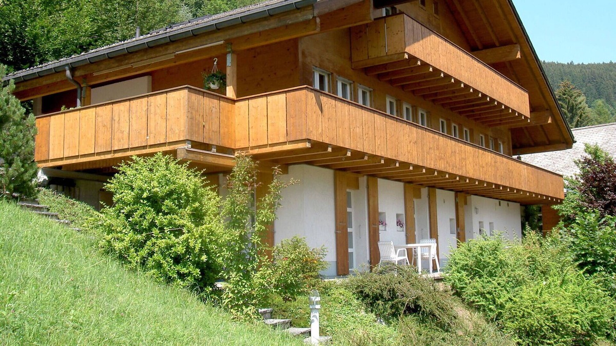 Grindelwald Apartment | Beautiful apartment for 3 people with WIFI, TV, terrace, panoramic view and parking