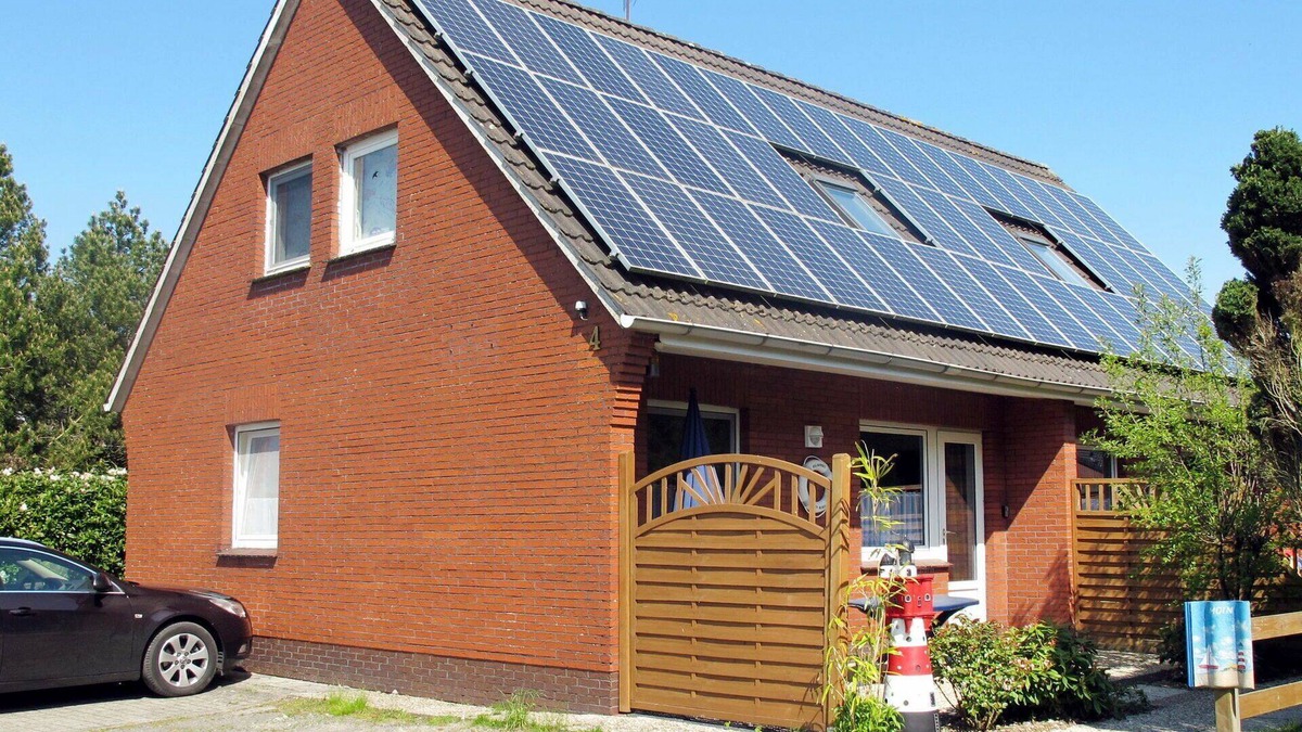 Sehestedt Apartment | Beautiful apartment for 4 people with WIFI, TV, terrace, pets allowed and parking