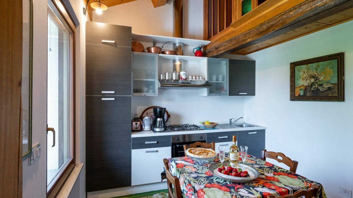 Cortiglione Apartment | Beautiful apartment for 5 people with A/C, WIFI, TV, terrace, pets allowed and parking