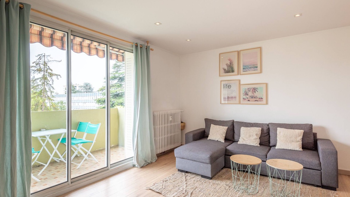 Novel Apartment | Beautiful apartment 5 minutes from the lake