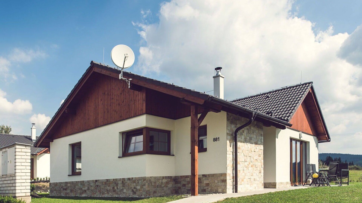 Lipno nad Vltavou House | Beautiful apartment in villa for 6 people with WIFI, TV, terrace and pets allowed