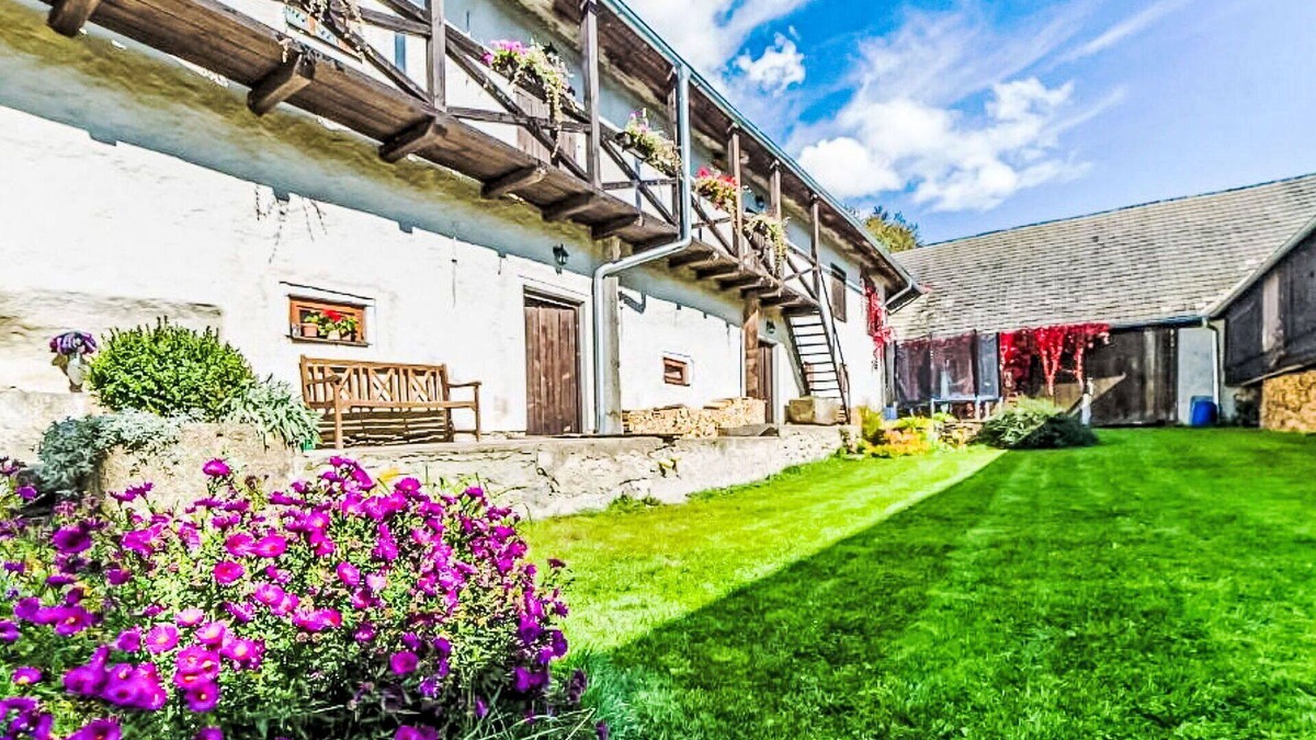 Horni Plana Villa | Beautiful apartment in villa for 4 people with pool, WIFI, TV and pets allowed