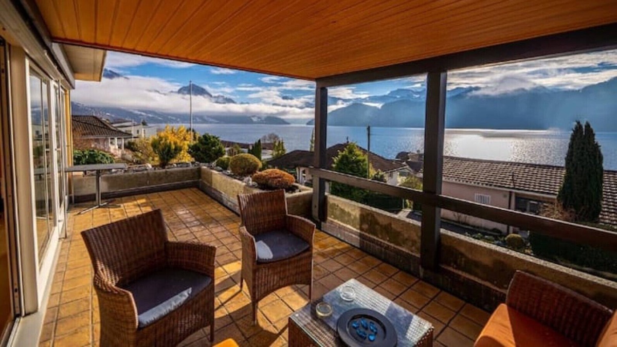 Weggis Apartment | Beautiful apartment directly on the lake /Lake Lucerne /Lake Lucerne