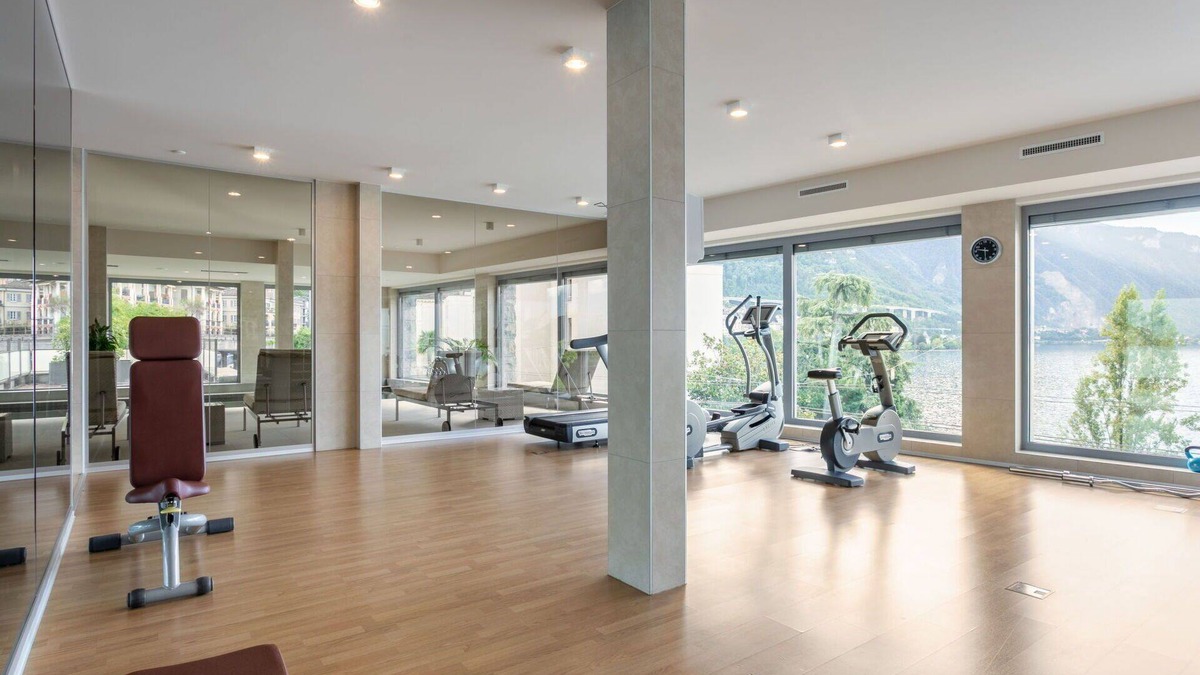 Montreux Apartment | Beautiful apartment for 2 people with pool, A/C, WIFI, TV, terrace, panoramic view and parking