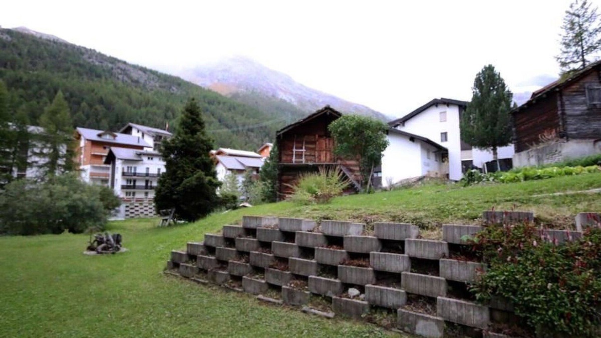 Saas-Fee Apartment | Beautiful apartment for 4 people with WIFI, TV, balcony and pets allowed