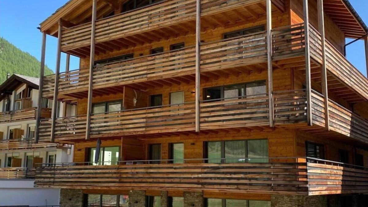 Saas-Fee Apartment | Beautiful apartment for 4 guests with WIFI and balcony