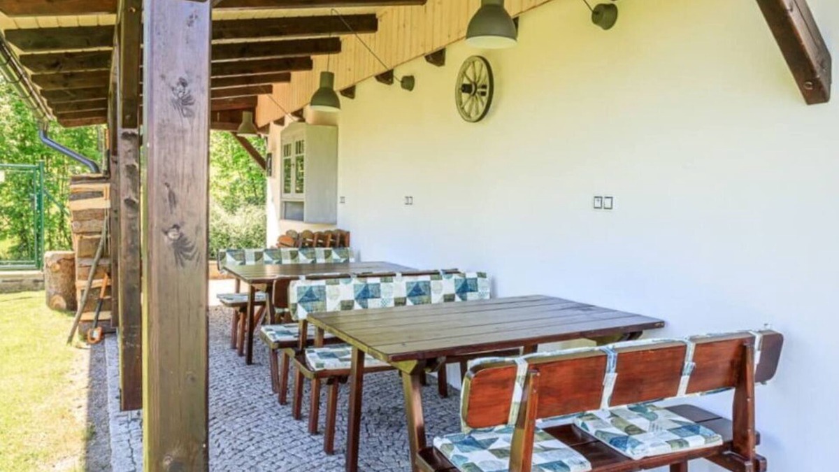 Arnoltice Apartment | Beautiful apartment for 4 guests with WIFI, TV and terrace