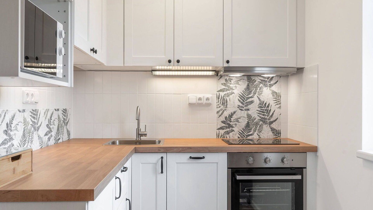 Hrensko Apartment | Beautiful apartment for 8 guests with WIFI, TV, patio and pets allowed