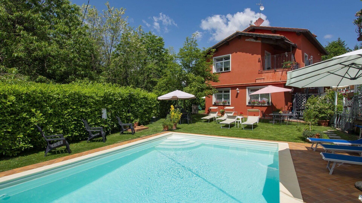 Marliana Apartment | Beautiful apartment for 8 guests with WIFI, pool, TV, terrace, pets allowed and parking