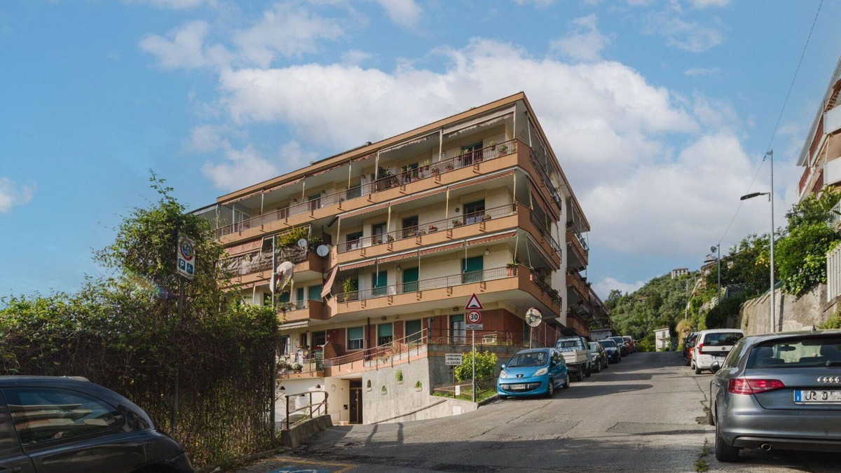 Rapallo Apartment | Beautiful apartment for 4 people with balcony and parking