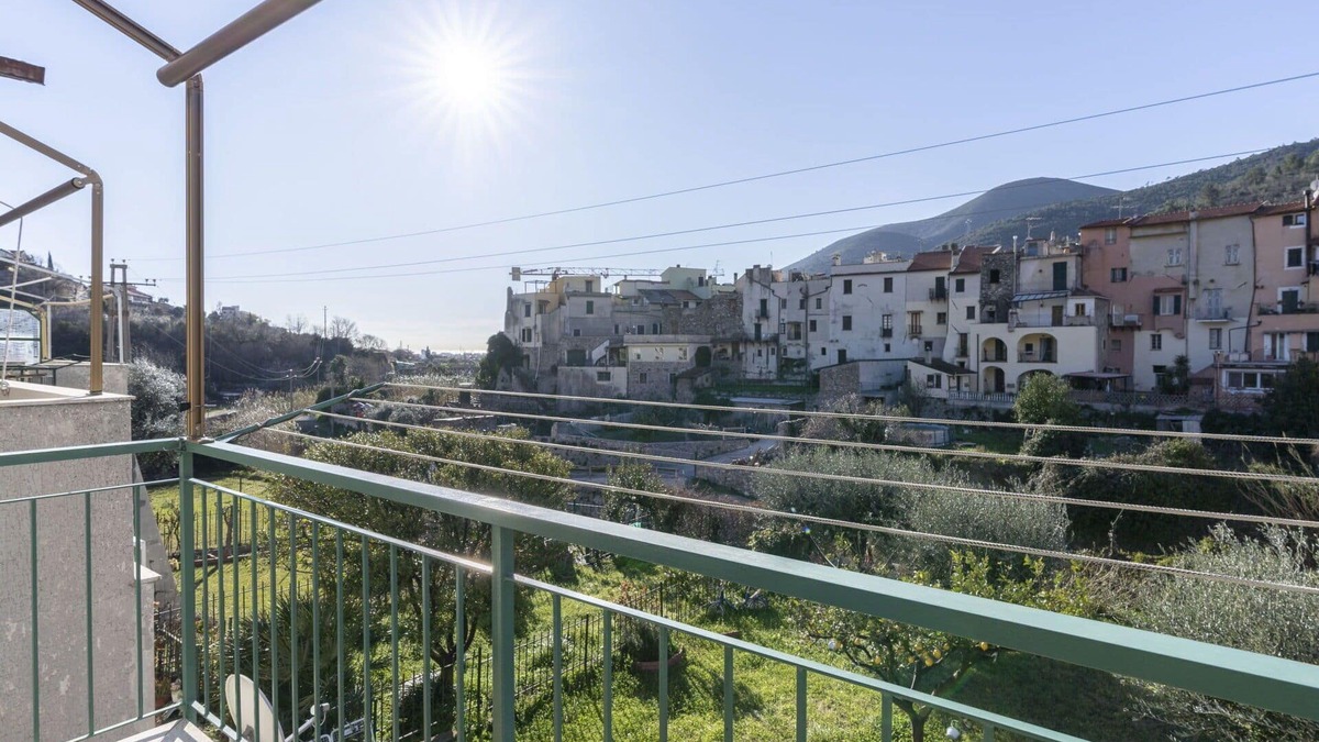 Boissano Apartment | Beautiful apartment for 4 guests with WIFI, A/C, balcony and parking