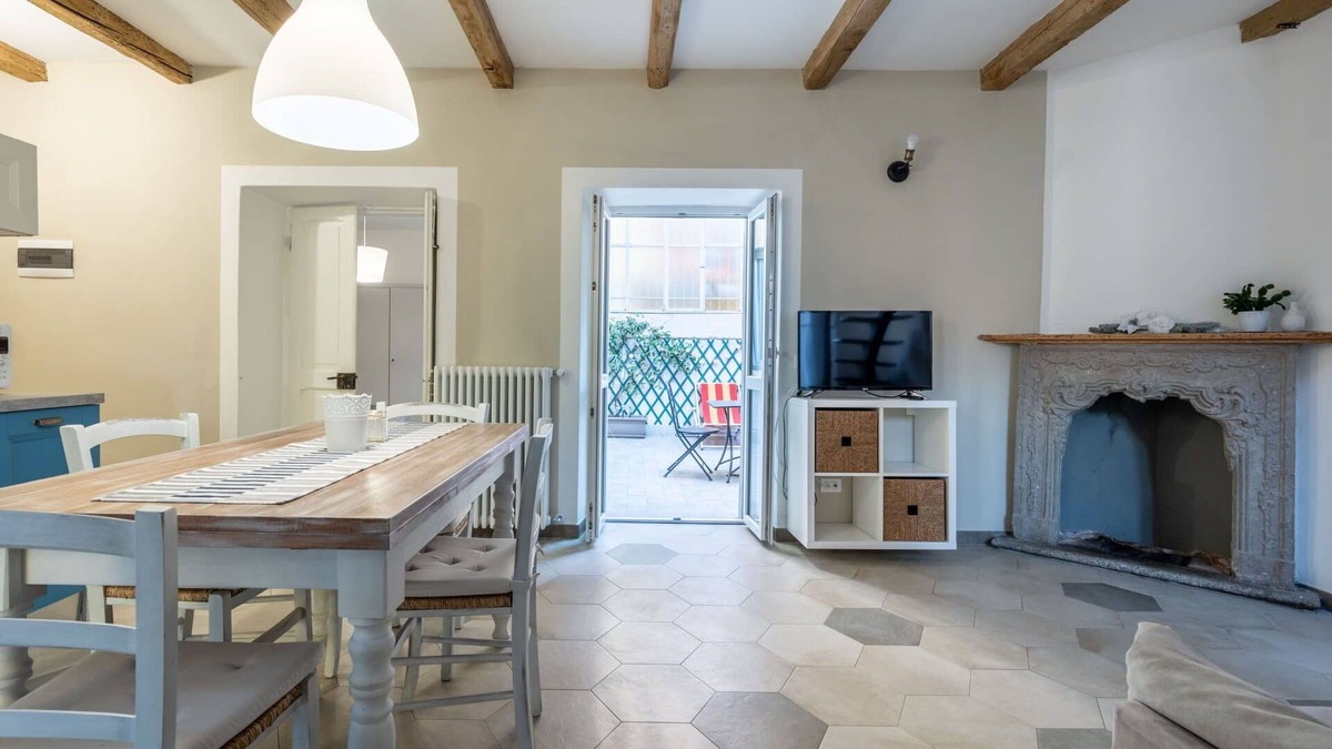 Omegna Apartment | Beautiful apartment for 4 people with WIFI, TV, terrace and pets allowed