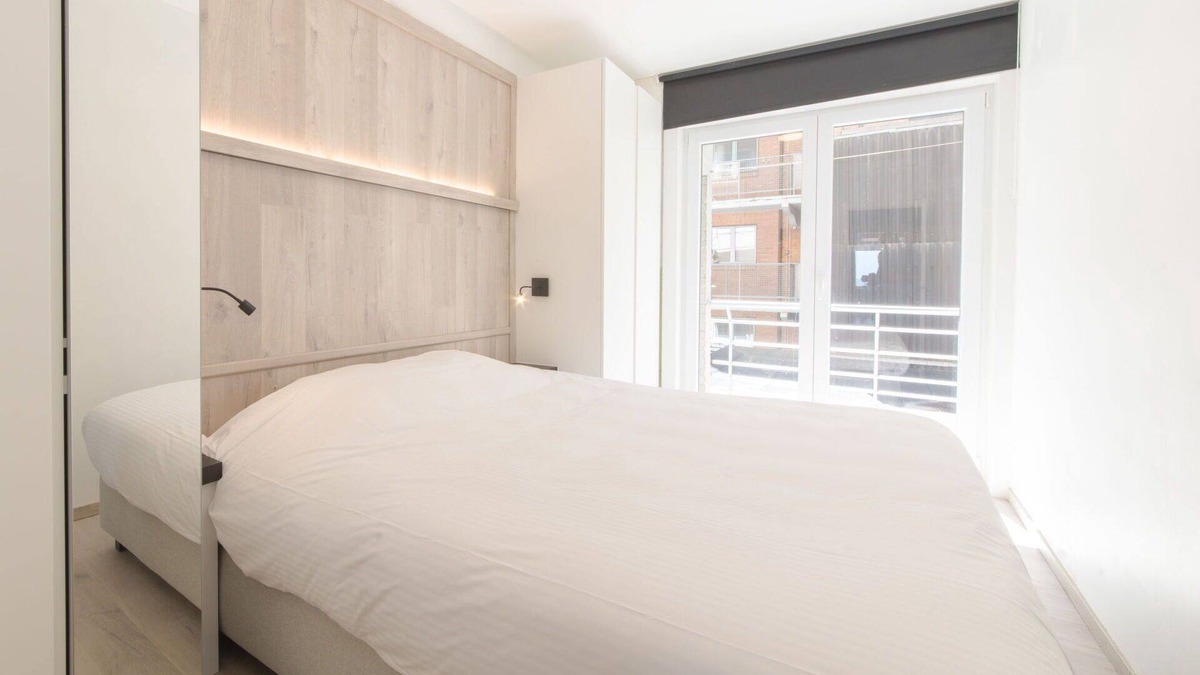Mariakerke Apartment | Beautiful apartment for 4 guests with WIFI, TV, balcony and parking
