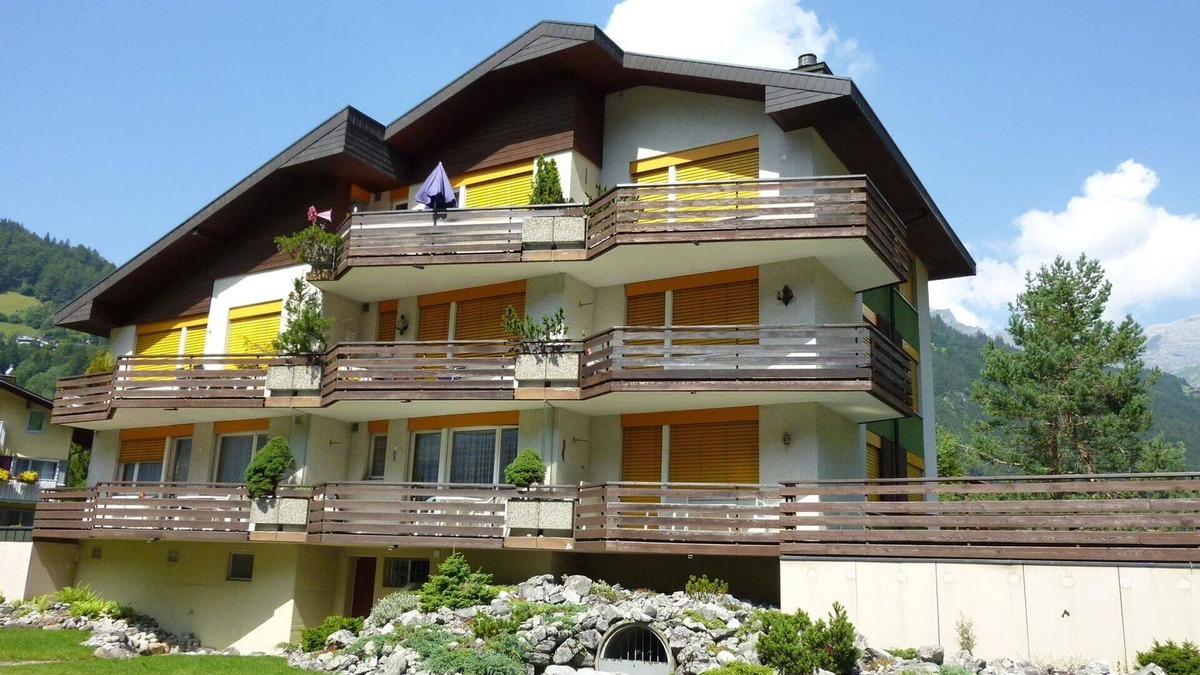 Engelberg Apartment | Beautiful apartment for 4 people with WIFI, TV and balcony