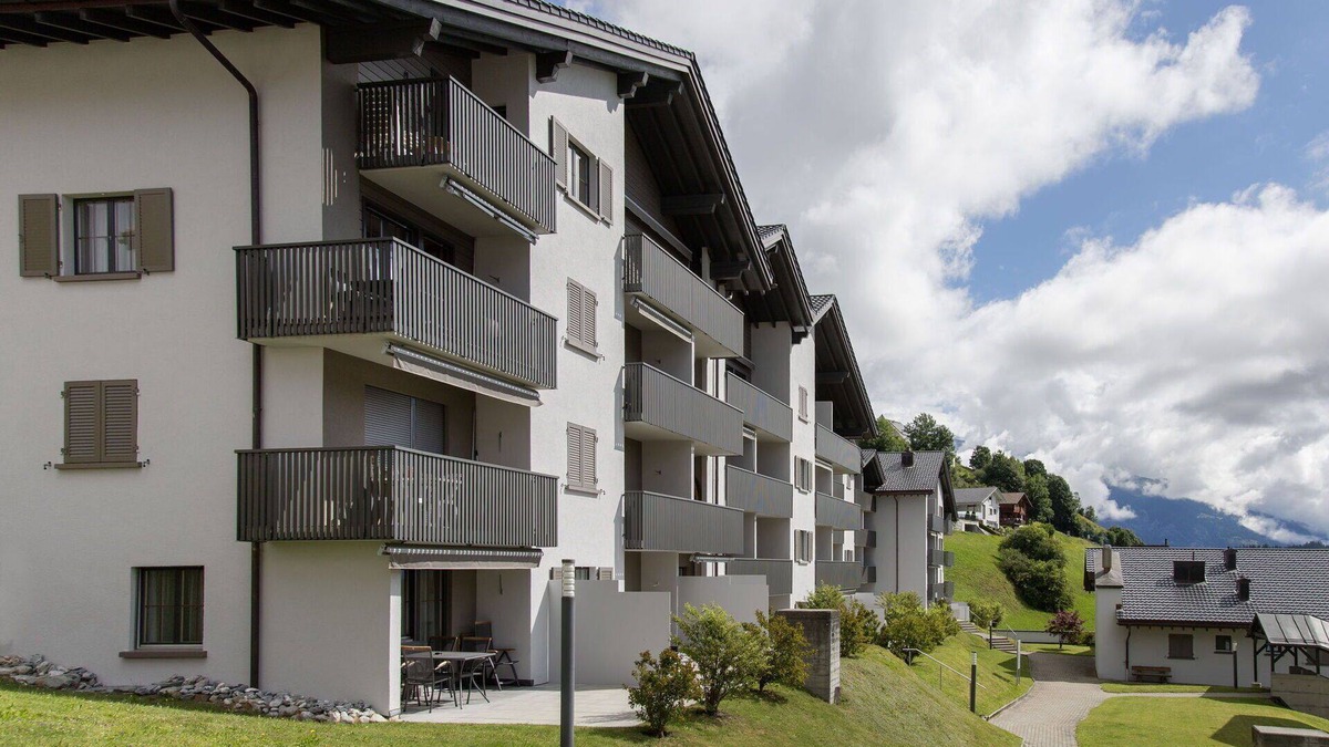 Falera Apartment | Beautiful apartment for 4 guests with pool, WIFI, TV, patio, pets allowed and panoramic view