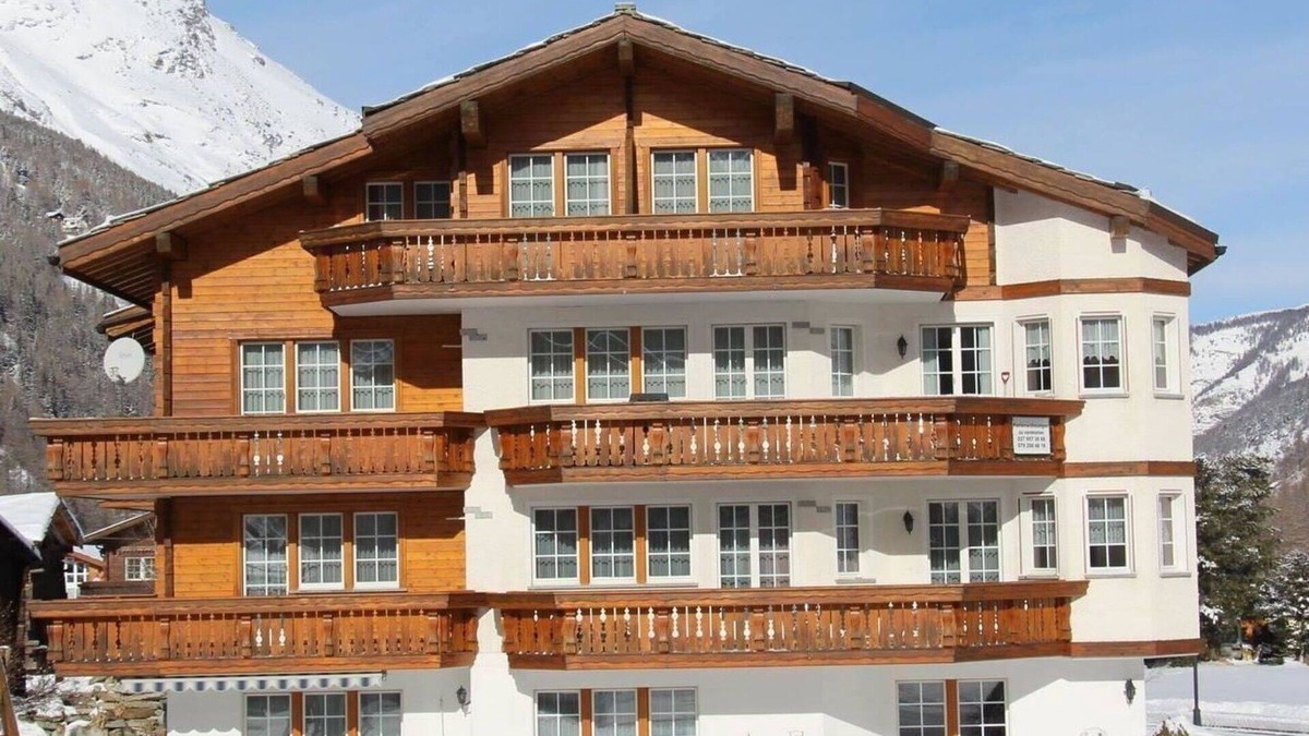 Saas Grund Apartment | Beautiful apartment for 4 people with WIFI, balcony and pets allowed