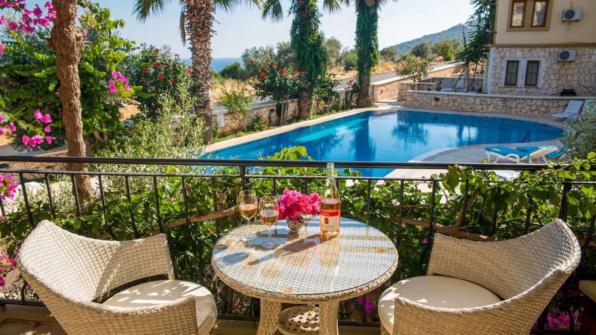 Kalkan Apartment | Beautiful apartment for 2 people, 1st floor, balcony, sea view, central location