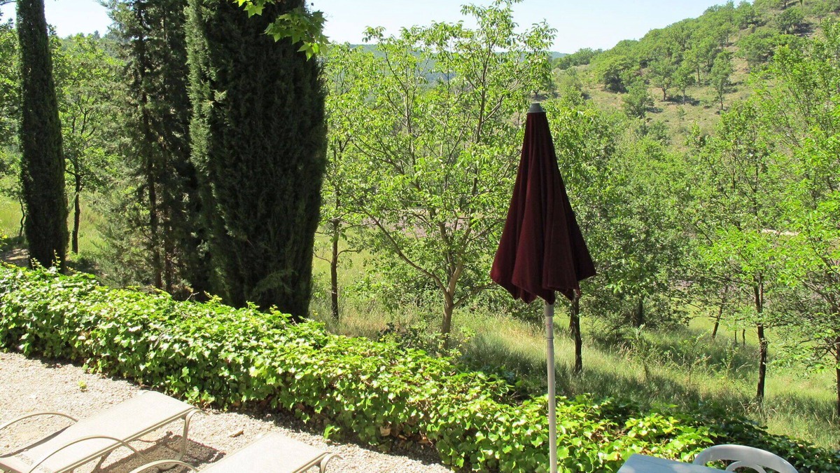 Puimichel Villa | Beautiful apartment in villa for 4 people with WIFI, patio, pets allowed, panoramic view and par.