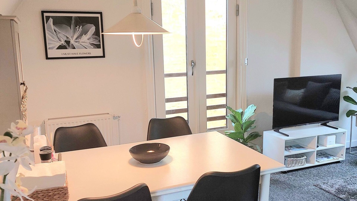 Stege Apartment | Beautiful apartment in central Stege with a private garden.