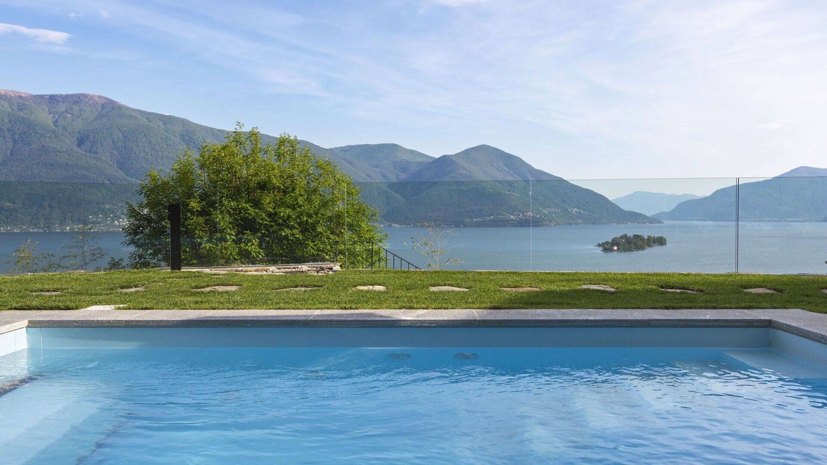 Ascona Villa | Beautiful apartment in villa with A/C, internet, pool, TV, patio, panoramic view and parking