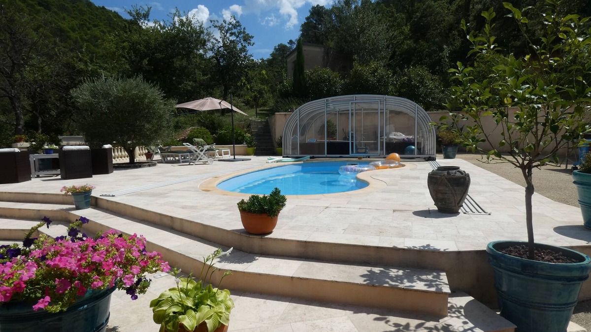 Rocbaron Apartment | Beautiful apartment in quiet villa with swimming pool