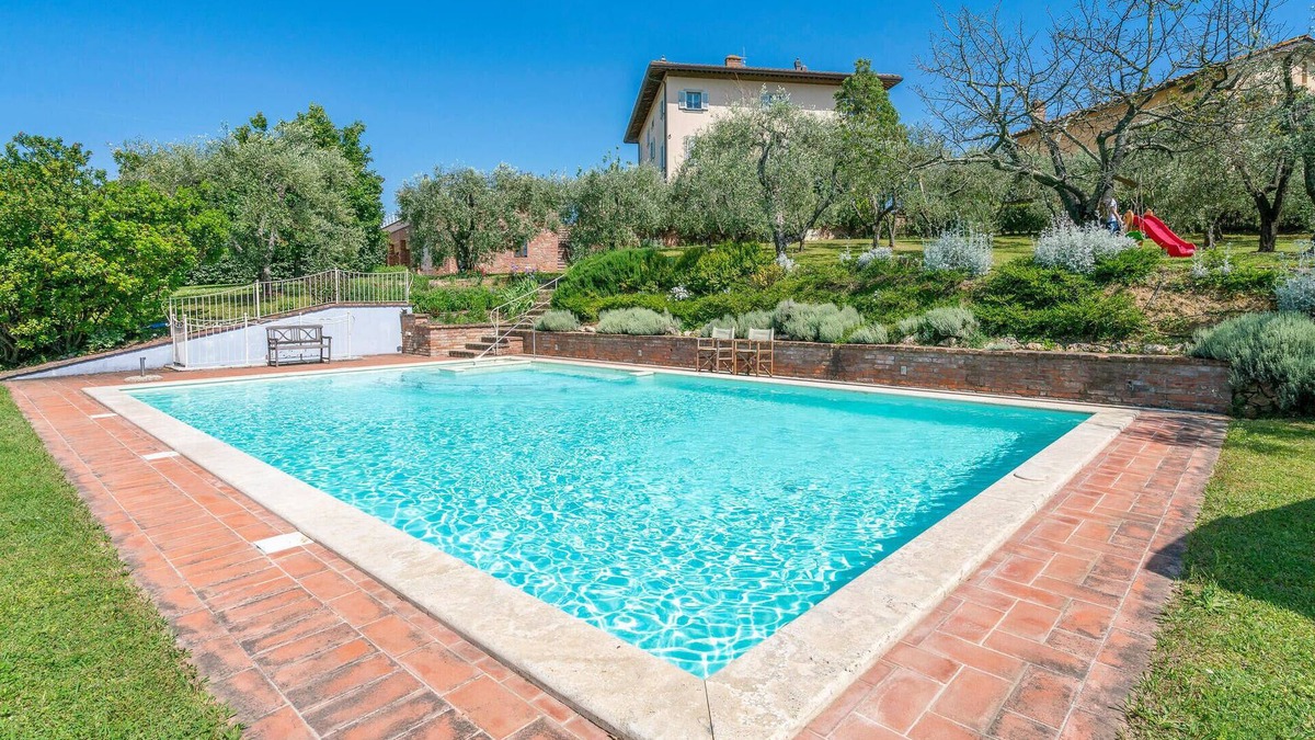 Lari Apartment | Beautiful apartment in Lari