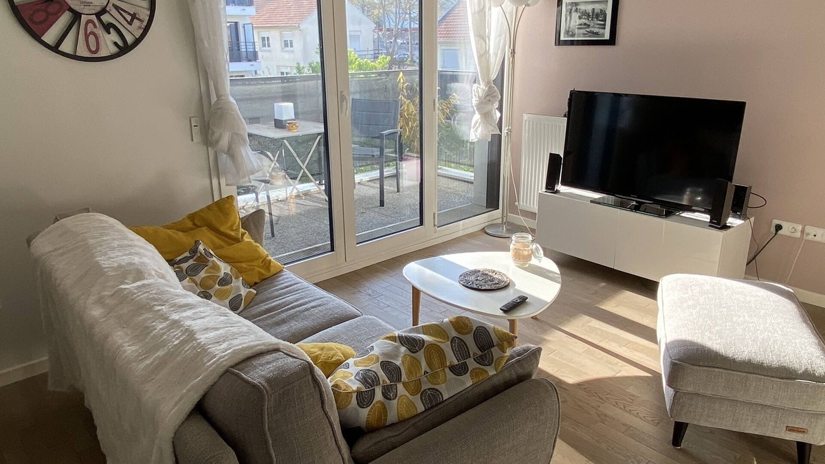 Thiais Apartment | Beautiful apartment in new residence, near Orly & Paris