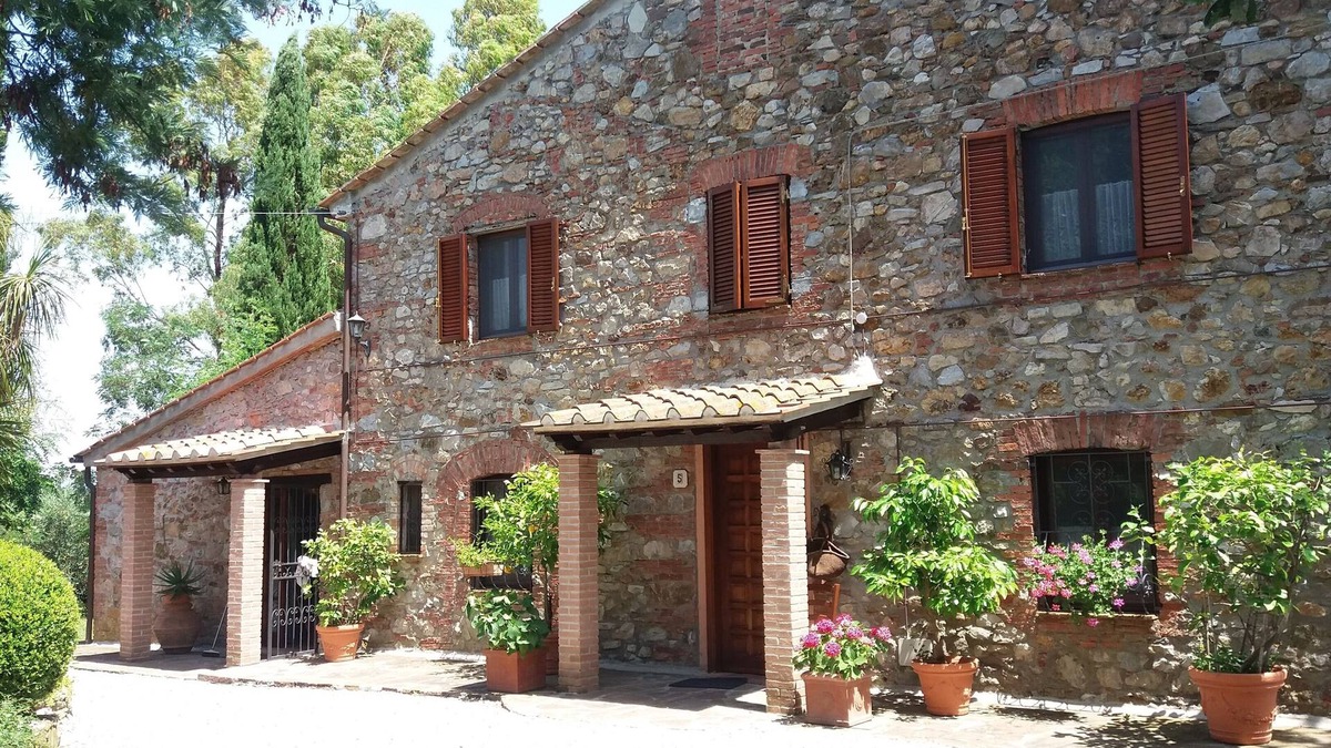Gavorrano Apartment | Beautiful apartment in rustico from the 19th century.