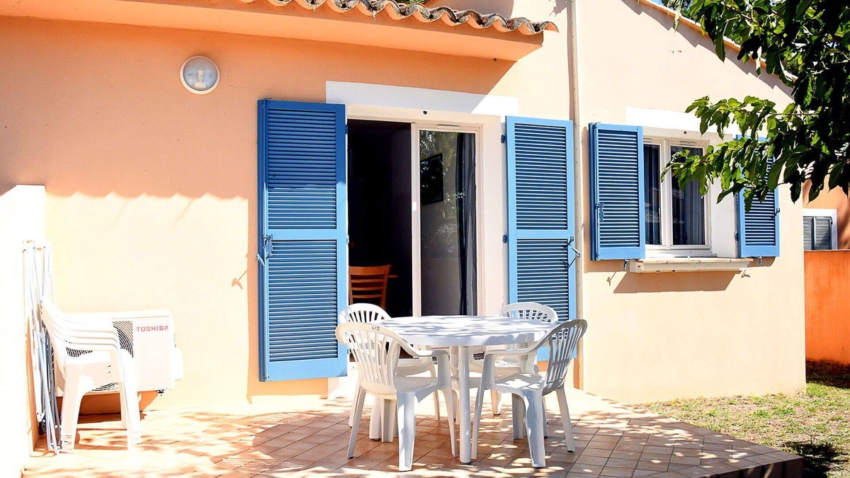 Pineto House | Beautiful apartment in villa for 8 people with pool, WIFI, TV, terrace and pets allowed