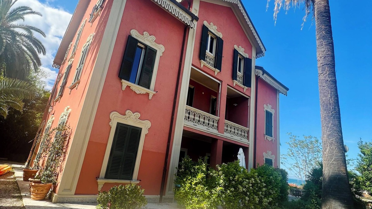 Silvi Apartment | Beautiful apartment inside a villa mid the nature and just few step by the sea
