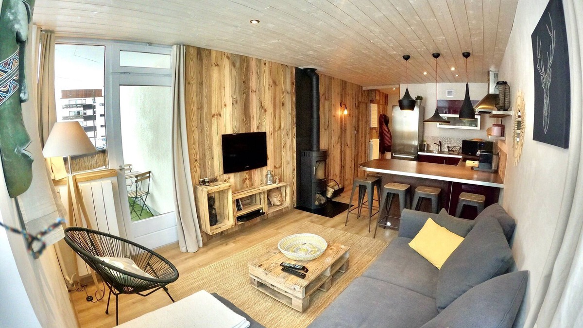 Le Lavachet Apartment | Beautiful Apartment of 40m2, 5 pers, Tignes. WIFI, ski slopes.