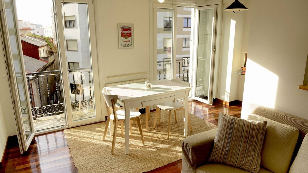 Vigo Apartment | Beautiful apartment overlooking the estuary. Central. Cozy