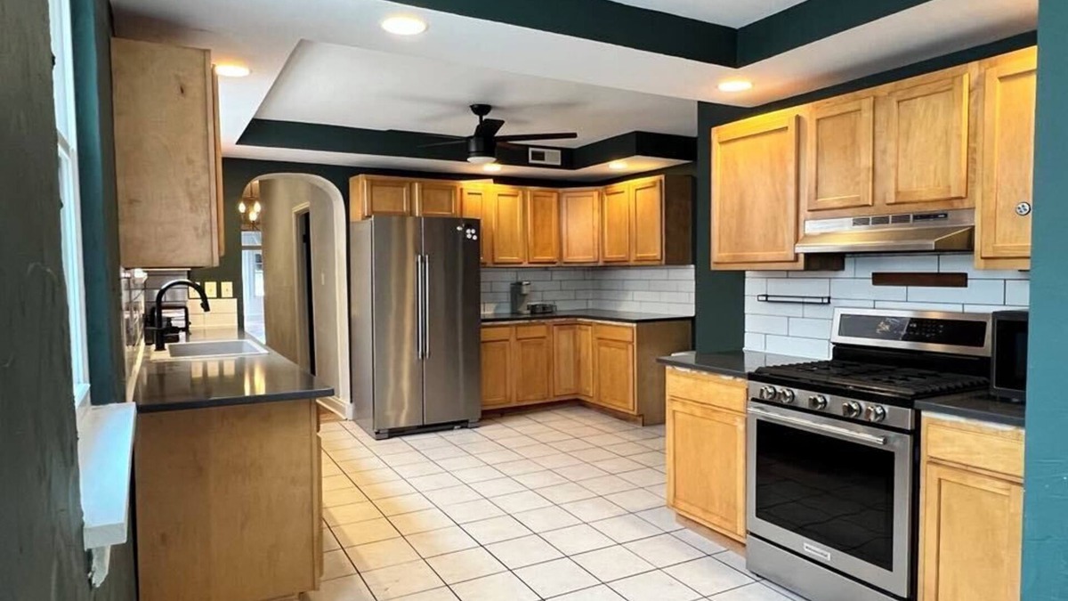 West Columbia House | Beautiful apartment. River view. Full kitchen. Downtown pomeroy.