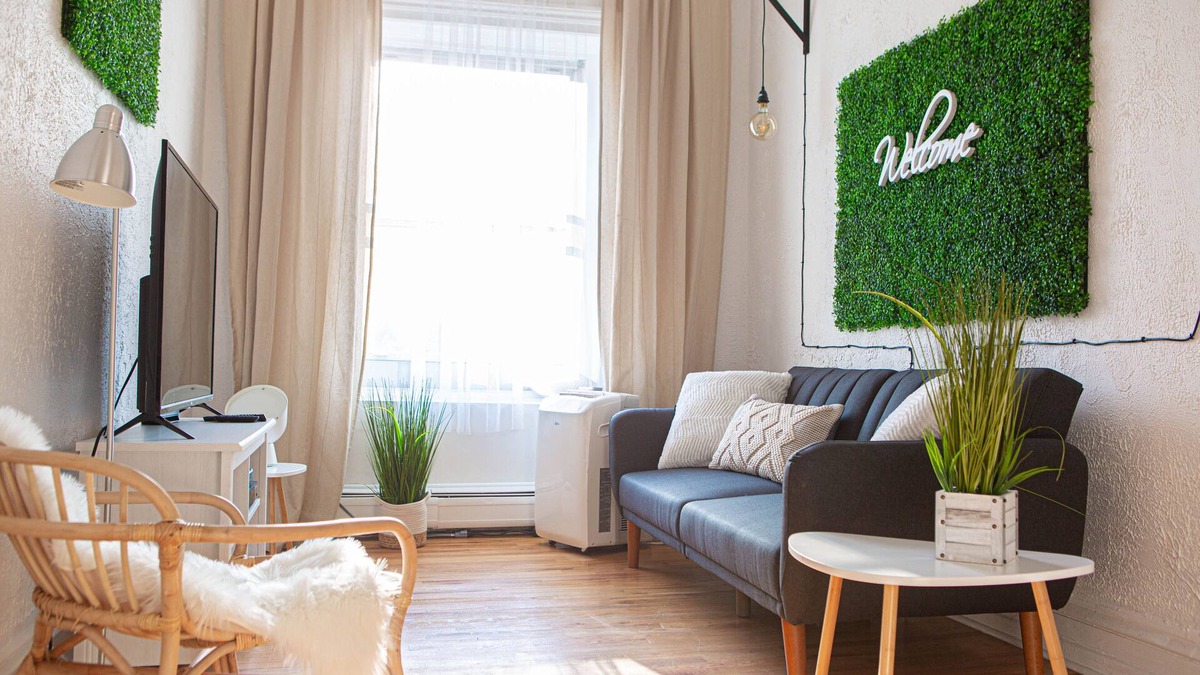 Hoboken Apartment | Beautiful Apt ONE STOP from Manhattan