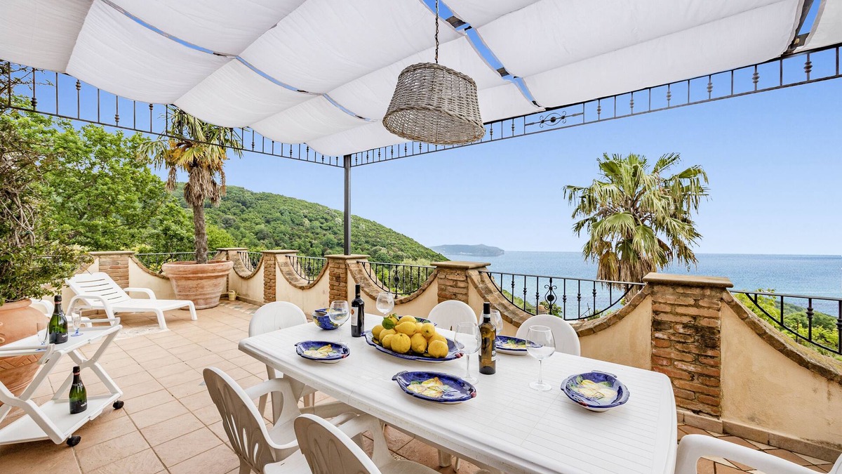 Pisciotta Apartment | Beautiful Apt With Seaview Terrace, Pisciotta, Italy