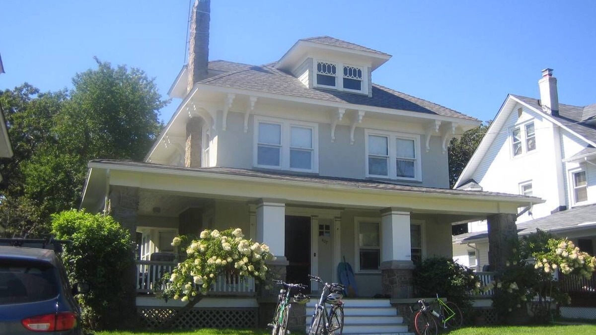 Bradley Beach House | Beautiful architect's house 3 bdrm, 1.5 bath with wraparound porch, piano, swing