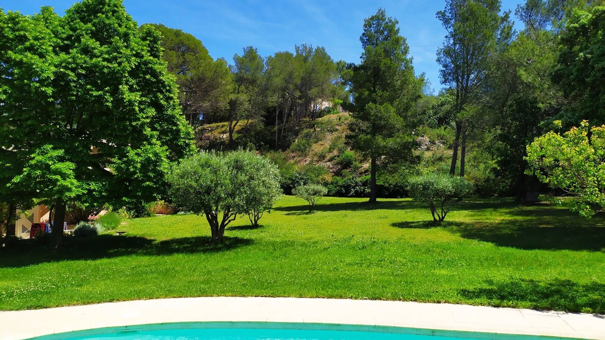 Pujaut House | BEAUTIFUL ARCHITECT HOUSE IN A GREEN CASE NEAR AVIGNON