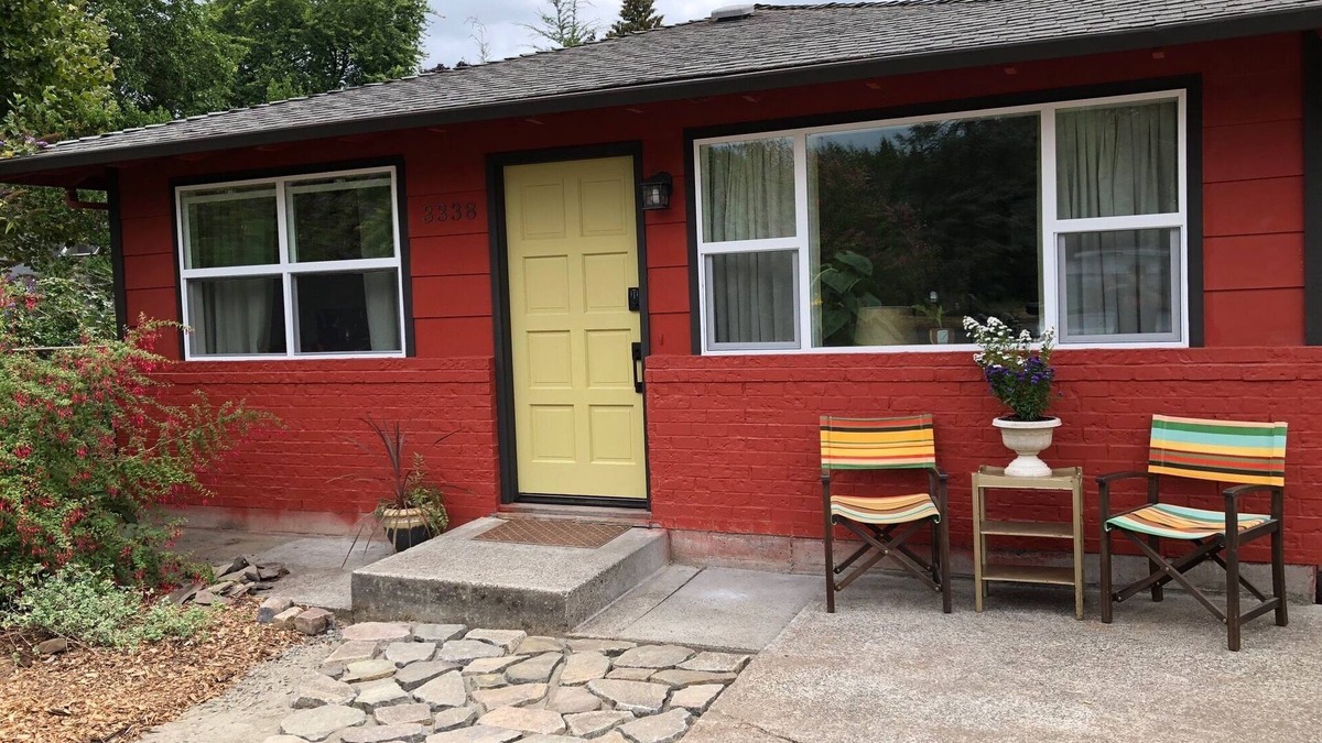 Ardenwald House | Beautiful Art Filled Home 15 minutes to Downtown