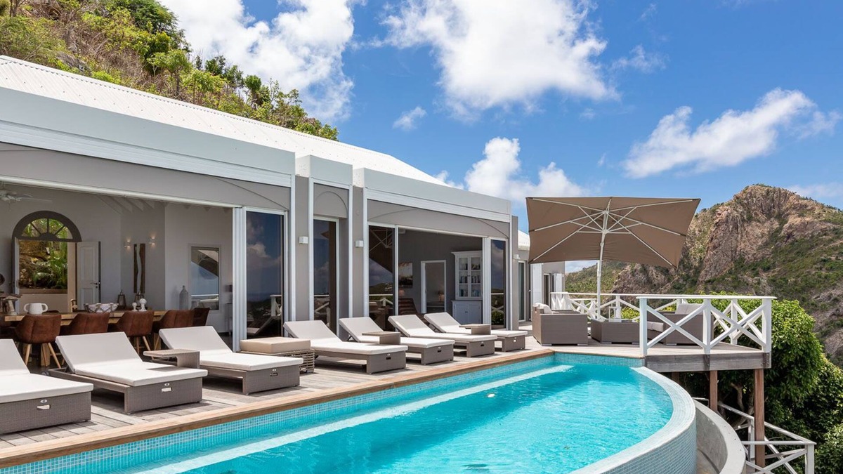 Camaruche Villa | Beautiful Azetes Luxury villa